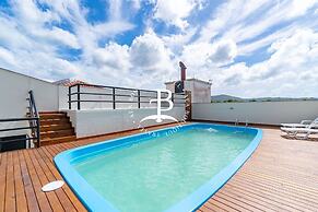 Vista mar 2 suítes e piscina exterior