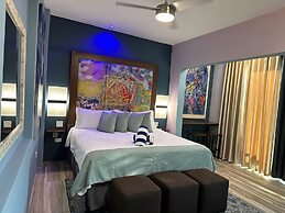 Old Crow Hotel and Suites