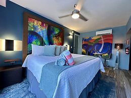 Old Crow Hotel and Suites