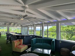 Old Crow Hotel and Suites