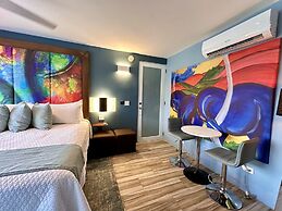 Old Crow Hotel and Suites