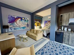 Old Crow Hotel and Suites