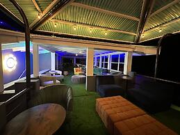 Old Crow Hotel and Suites