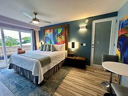 Old Crow Hotel and Suites