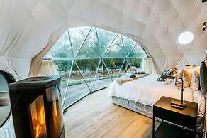 Cross Hill Lodge & Domes