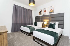 Super Luxury Modern Home Prime Location