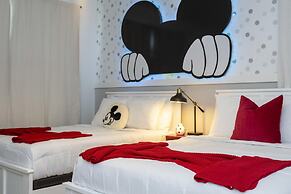 Super Luxury Modern Home Prime Location