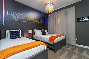 Super Luxury Modern Home Prime Location