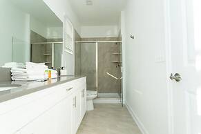 Super Luxury Modern Home Prime Location