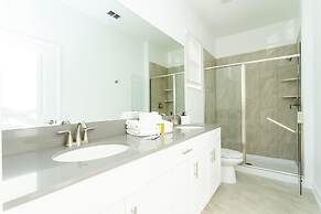 Super Luxury Modern Home Prime Location