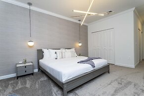 Super Luxury Modern Home Prime Location