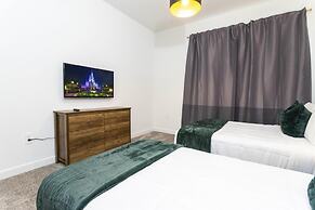 Super Luxury Modern Home Prime Location