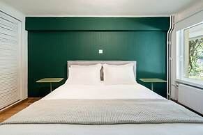 4BD Apartment With Outdoor Jacuzzi Garden