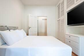 4BD Apartment With Outdoor Jacuzzi Garden