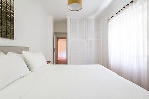 4BD Apartment With Outdoor Jacuzzi Garden