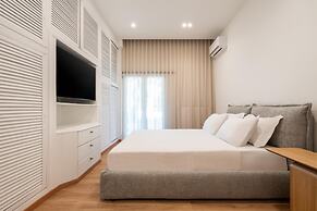 4BD Apartment With Outdoor Jacuzzi Garden