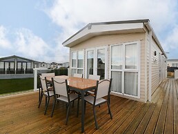 Seafront Holiday Home 2