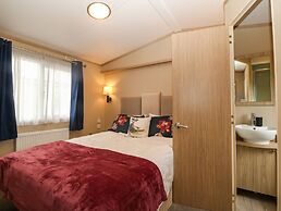 Seafront Holiday Home 2