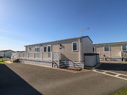 Seafront Holiday Home 2