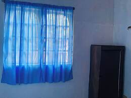 Olympia Travellers Inn