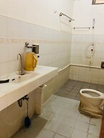 Olympia Travellers Inn