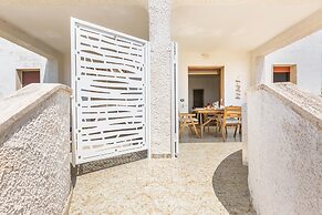 3415 Alba Apartment by Barbarhouse