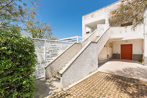 3415 Alba Apartment by Barbarhouse