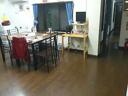 GUEST HOUSE SAKAE - Hostel