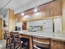 Wh102 Wheeler House 2 Bedroom Condo by RedAwning