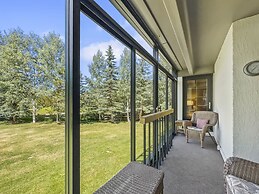 Wh102 Wheeler House 2 Bedroom Condo by RedAwning