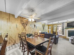 Wh102 Wheeler House 2 Bedroom Condo by RedAwning