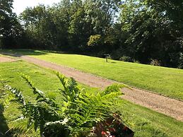 Hollybush Lodges