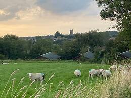 Hollybush Lodges