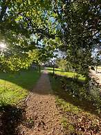 Hollybush Lodges
