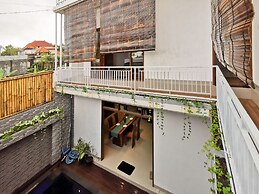 Sunny Apartico Villa