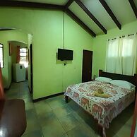 Hotel Cabinas La Playa