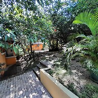 Hotel Cabinas La Playa