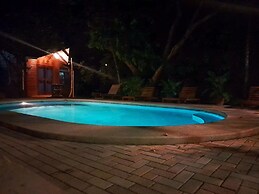 Hotel Cabinas La Playa