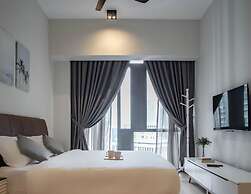 Star Residence by Axquisite Suites