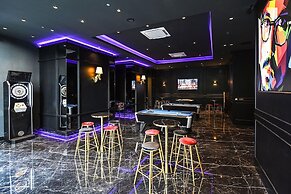 Star Residence by Axquisite Suites