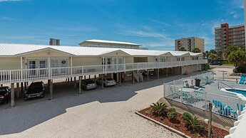 Moonraker 20 1 Bedroom Condo by Redawning