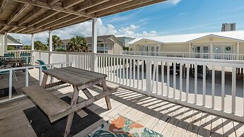 Moonraker 20 1 Bedroom Condo by Redawning