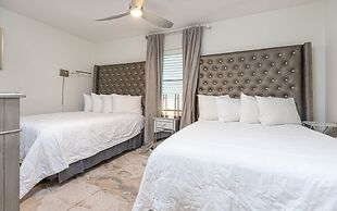 Moonraker 20 1 Bedroom Condo by Redawning