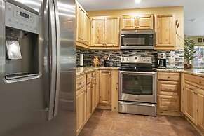 901 Crazy Horse Circle 2 Bedroom Condo by RedAwning