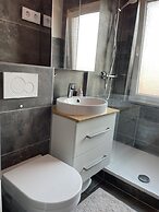 GREEN HILL Apartment