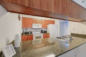 Luxury Stylish Condo with Pool Brickell