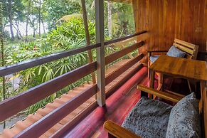 LA PONDEROSA Beach & Jungle Resort