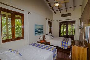 LA PONDEROSA Beach & Jungle Resort