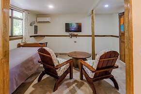 LA PONDEROSA Beach & Jungle Resort