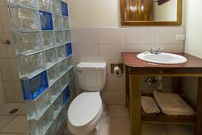 LA PONDEROSA Beach & Jungle Resort